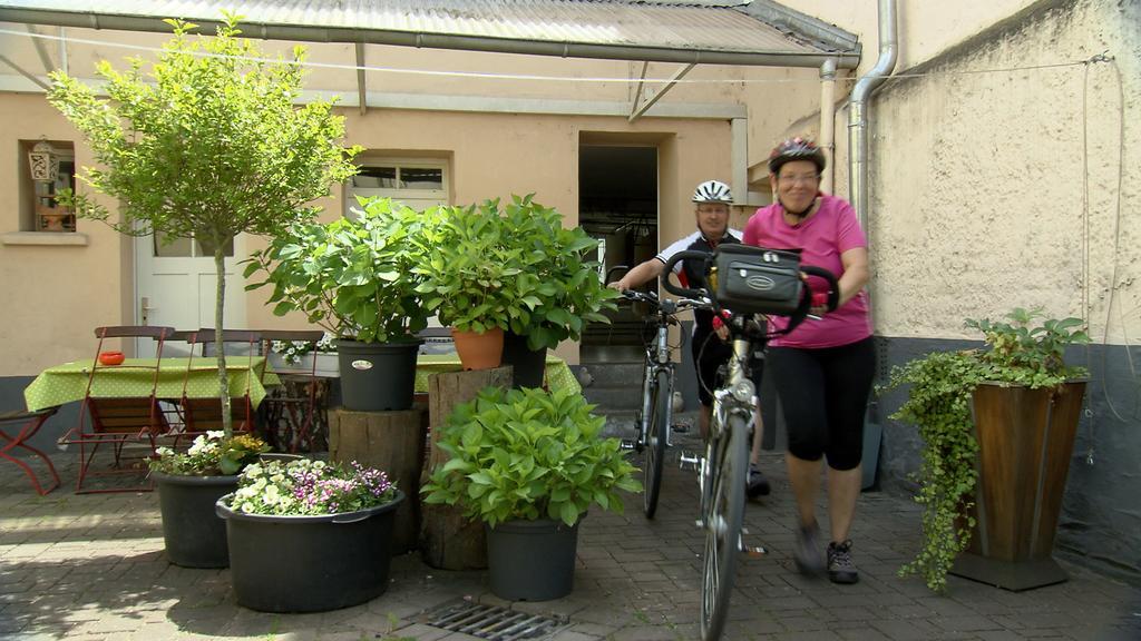 Hotel Gaestehaus Priester Limburg an der Lahn Exterior photo